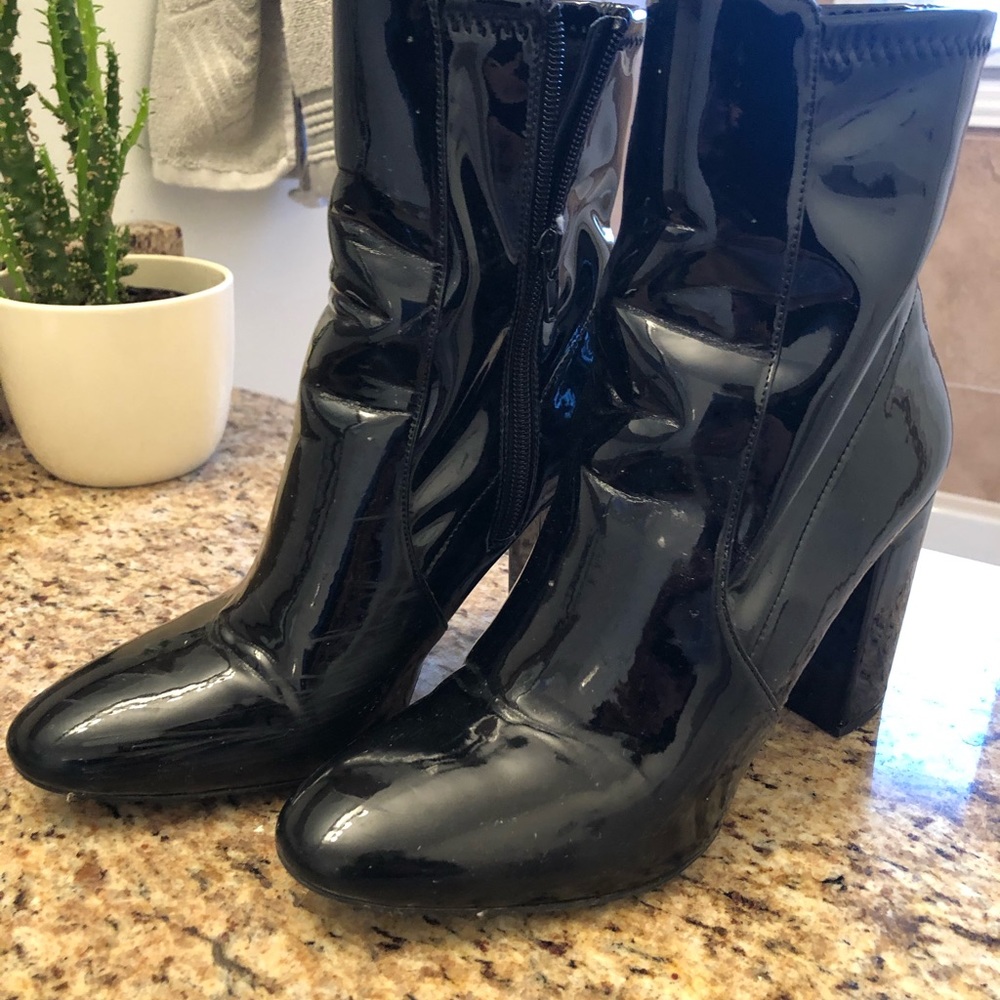 Patent Aldo booties